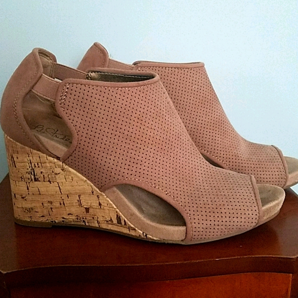 Life Stride Sandals